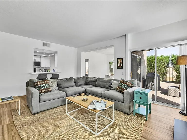 48137 Vista Cielo — Photo 11