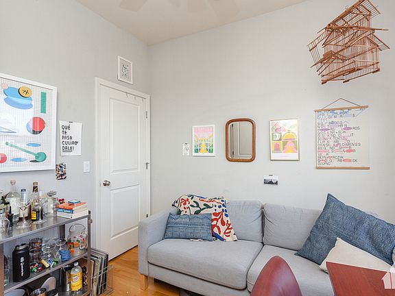 5th image of 2716 N Kedzie Ave #3