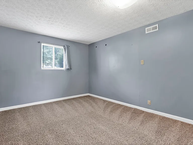 6399 Silverleaf Ave — Photo 18