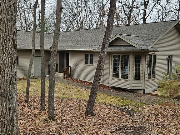 3rd image of 15486 221st Avenue