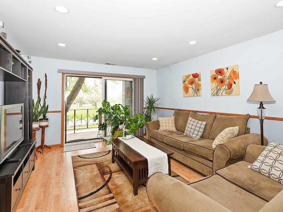 7100 W 95th St Oak Lawn IL Zillow