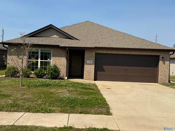 179 Cherry Laurel Dr, Hazel Green, AL 35750