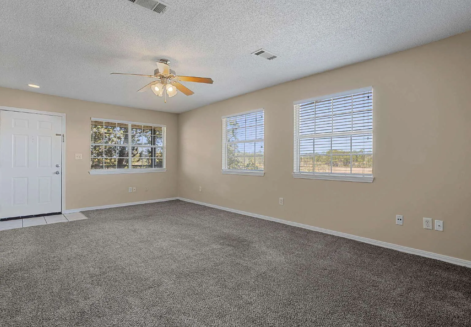 1 bed, 1.0 bath, 756 sqft, $1,500 — Photo 3
