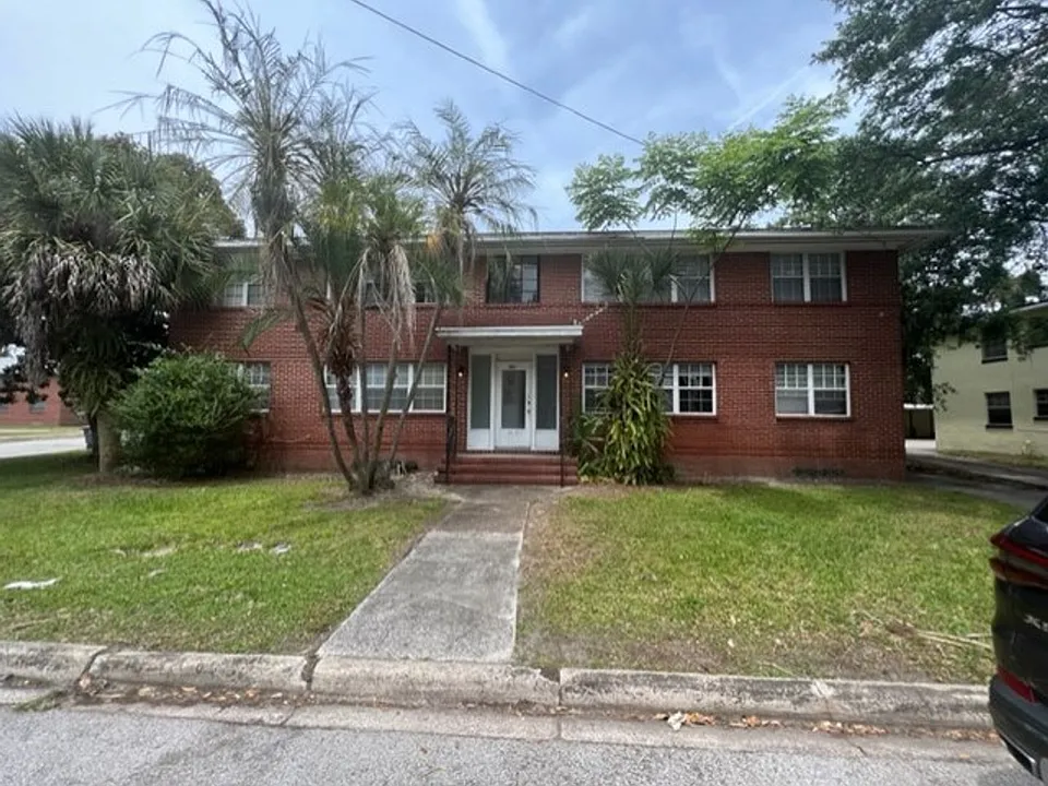 3119 Belden Cir