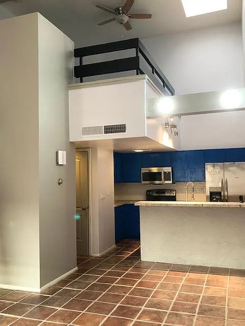 1432 W Emerald Ave