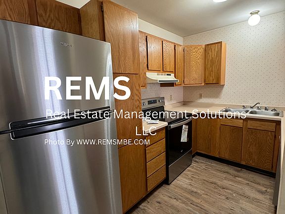 3rd image of 503 7th St #16