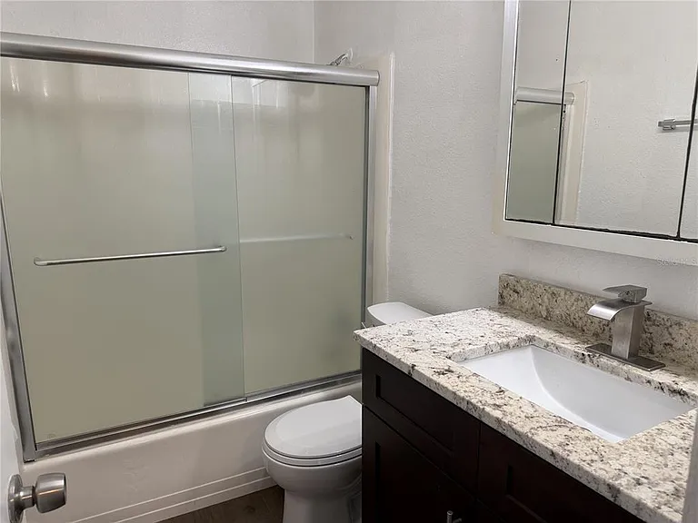 6317 S Roberts Ave #A — Photo 8