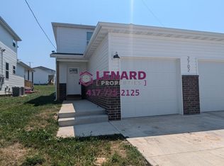 2702 Water Street, Springfield, MO 65802