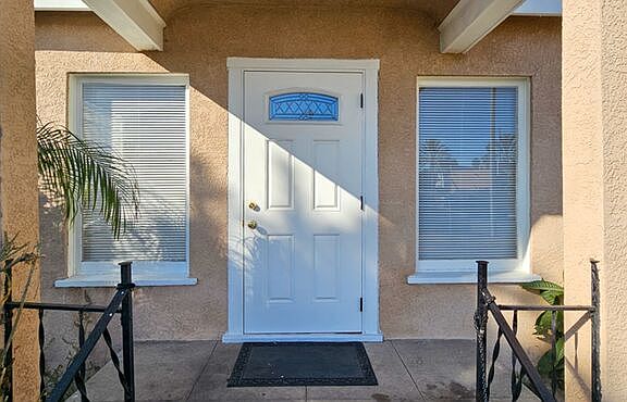 2nd image of 105 E Tamarack Ave