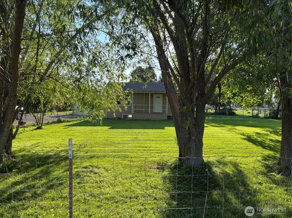 813 Potato Hill Road SE, Moses Lake, WA 98837