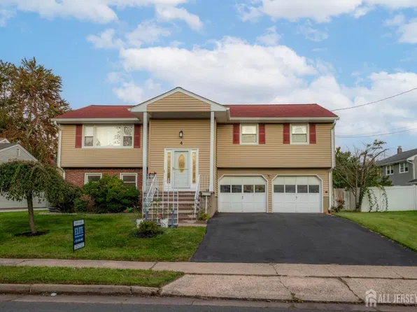 4 Charles Ct, Edison, NJ 08820