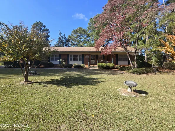 1703 Lake Drive, Laurinburg, NC 28352