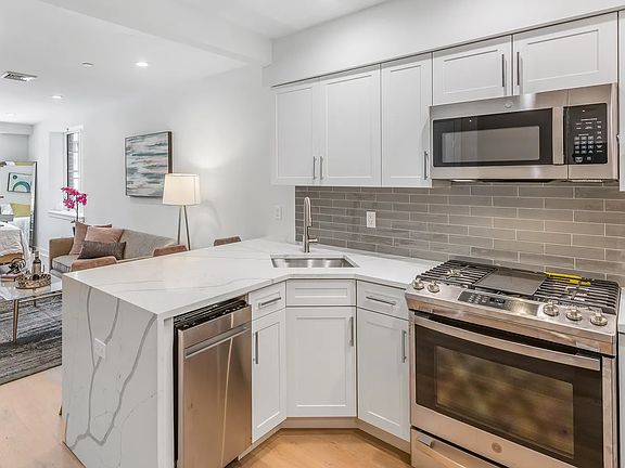 4th image of 31-22 29th St #1A