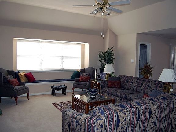 5th image of 8812 Calistoga Springs Way