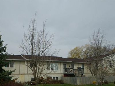 1003 1st St, Grundy Center, IA, 50638