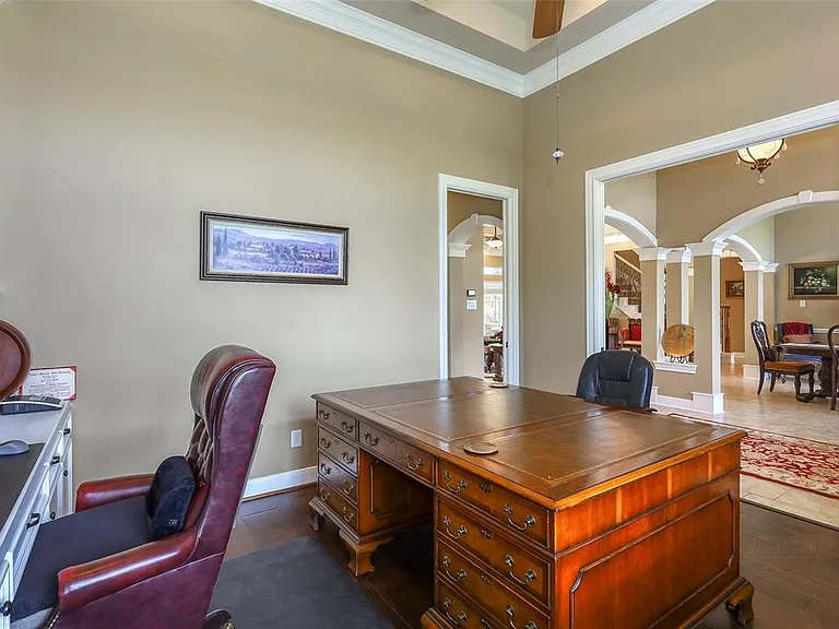 18623 Windsor Lakes Dr — Photo 8