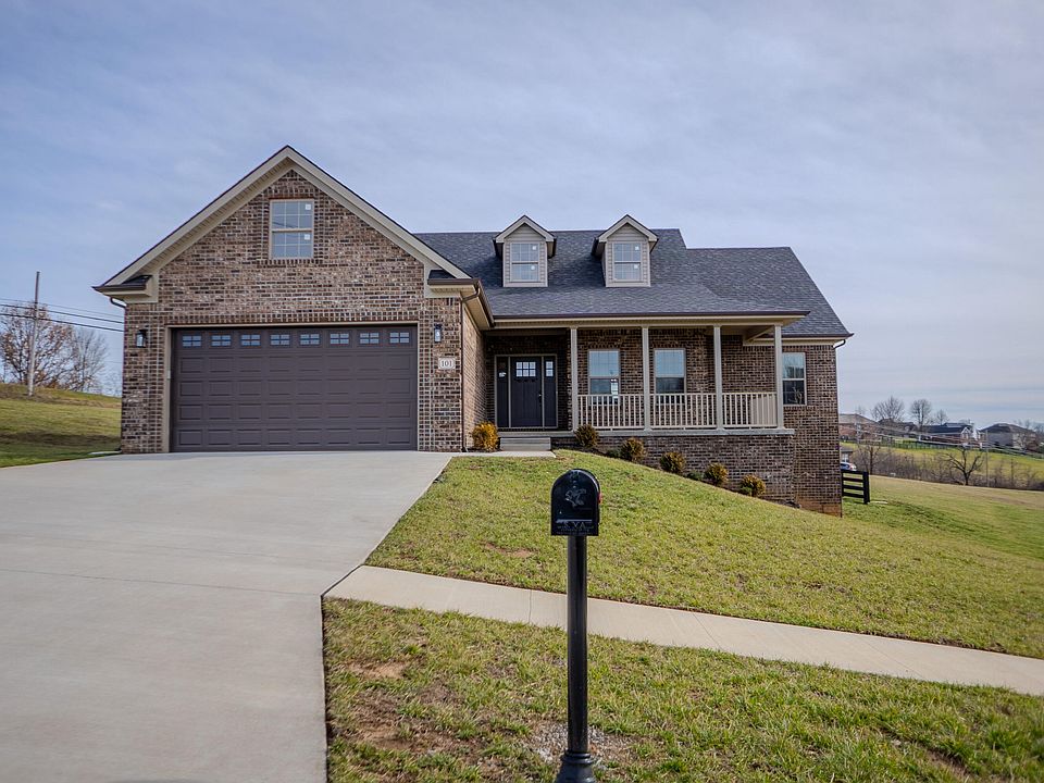 1st image of 101 Tuscany Way