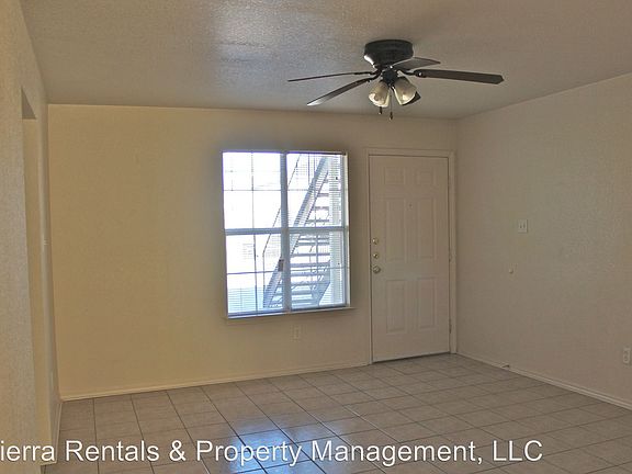 3rd image of 3400 Hereford Ln APT B
