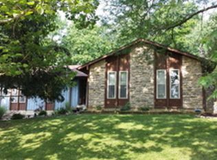 19824 Overlook Cir, Lawrenceburg, IN