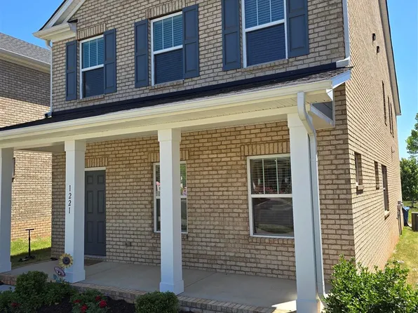 1221 Colgher St, Mint Hill, NC 28227