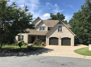 1207 Byron Ln, Archdale, NC 27263