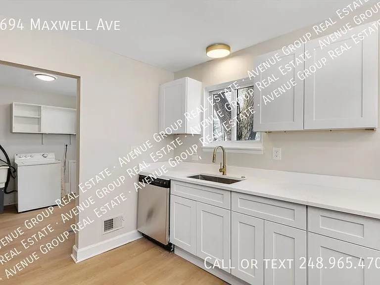 8694 Maxwell Ave — Photo 8