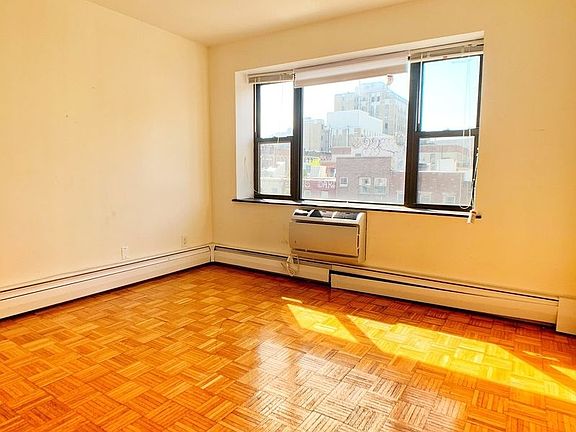 4th image of 400 E 14th St APT 5D