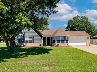 7350 Bramble Ln, Walls, MS 38680