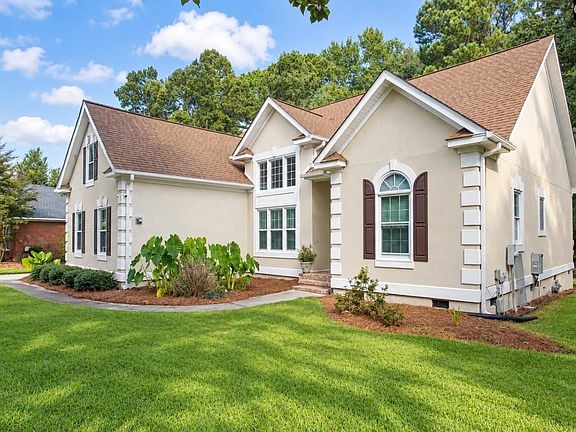 3rd image of 104 Big Leaf Cir