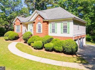 1294 Windsor Glen Dr, Douglasville, GA 30134