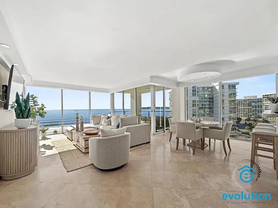 1810 Avenida Del Mundo #907