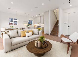 2241 E 8th Ave #2, Vancouver, BC V5N1V4