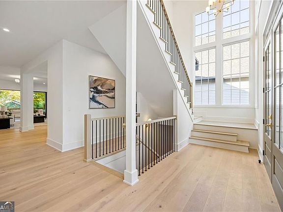 3rd image of 1891 Harts Mill Rd NE