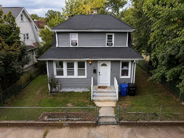 31 Dakota Pl, Hempstead, NY 11550