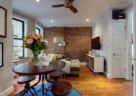 Rented by REAL New York | media 3