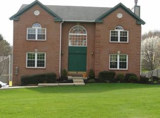 101 Royalbrooke Dr, Venetia, PA 15367