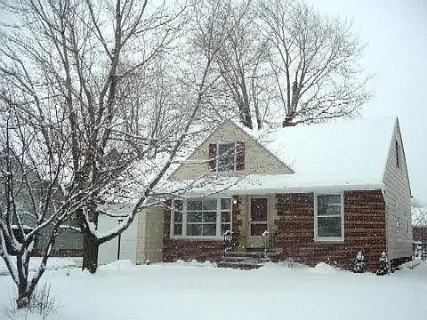 235 E 242nd St photo 1