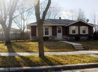 10223 W Dean Rd, Milwaukee, WI 53224