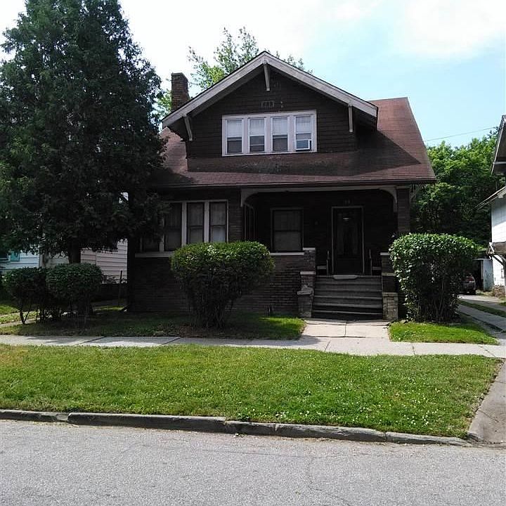 1st image of 1610 Annesley St