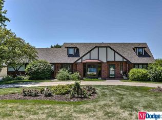 3920 S 225th Cir, Elkhorn, NE 68022
