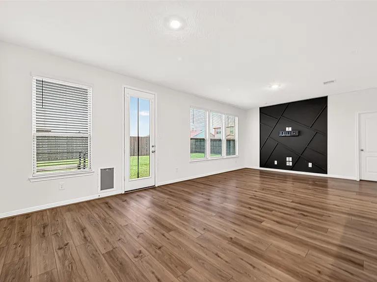 12602 Blue Jay Cove Ln — Photo 16