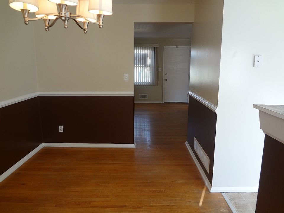2nd image of 4229 Saint Vincents Dr