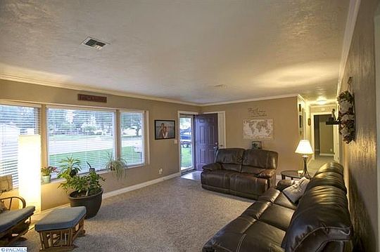 3rd image of 4304 W Okanogan Ave