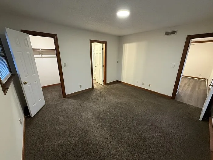 1 bed, 1.0 bath, $1,095 — Photo 4
