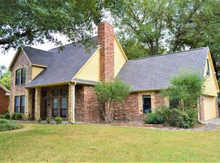 112 Grace Ln, Terrell, TX 75160