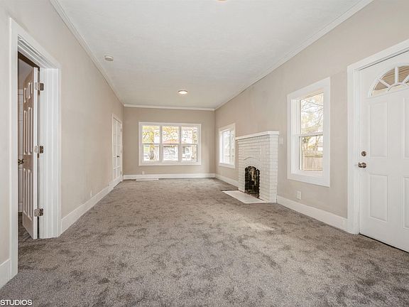 3rd image of 123 W Garfield Ave