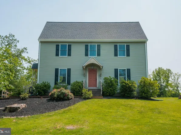792 Swamp Picnic Rd, Gilbertsville, PA 19525