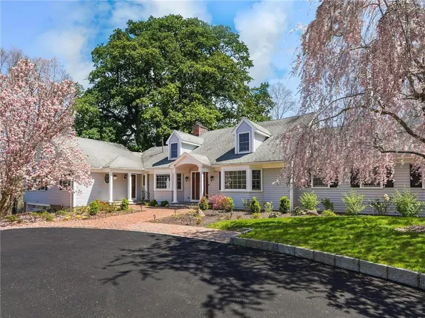 76 Cowdin Lane, Chappaqua, NY 10514