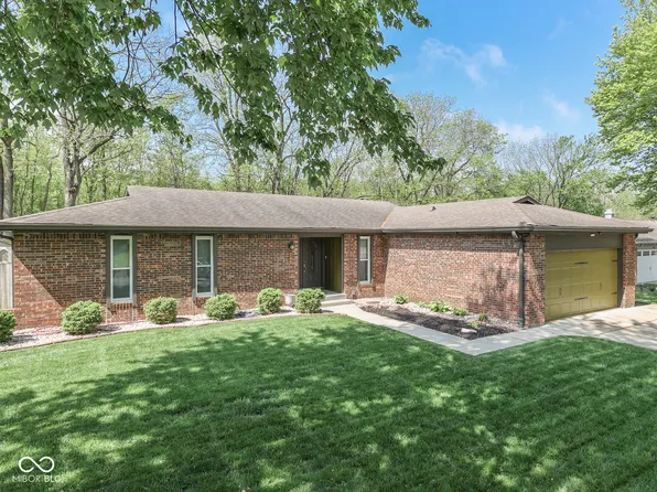 748 Woodcreek Ct, Greenwood, IN 46142