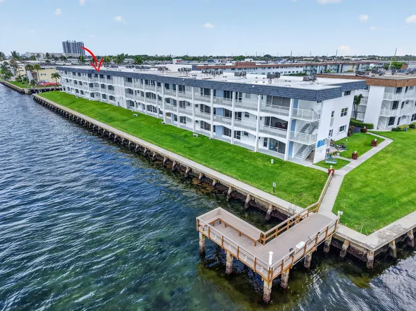 100 SHORE Court #311, North Palm Beach, FL 33408